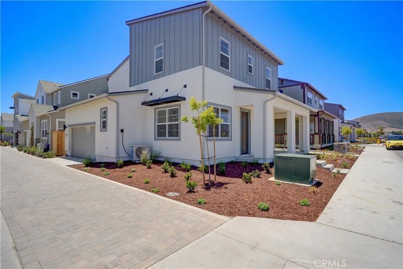 213 Kitty Hawk Court