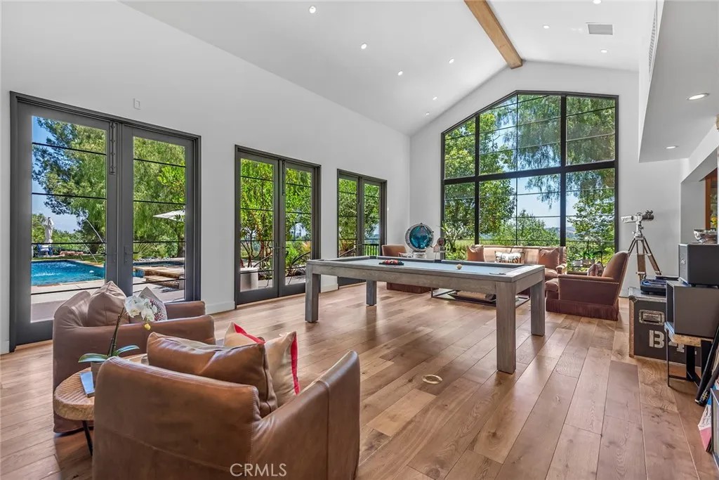 5207 SADDLE CREEK Road