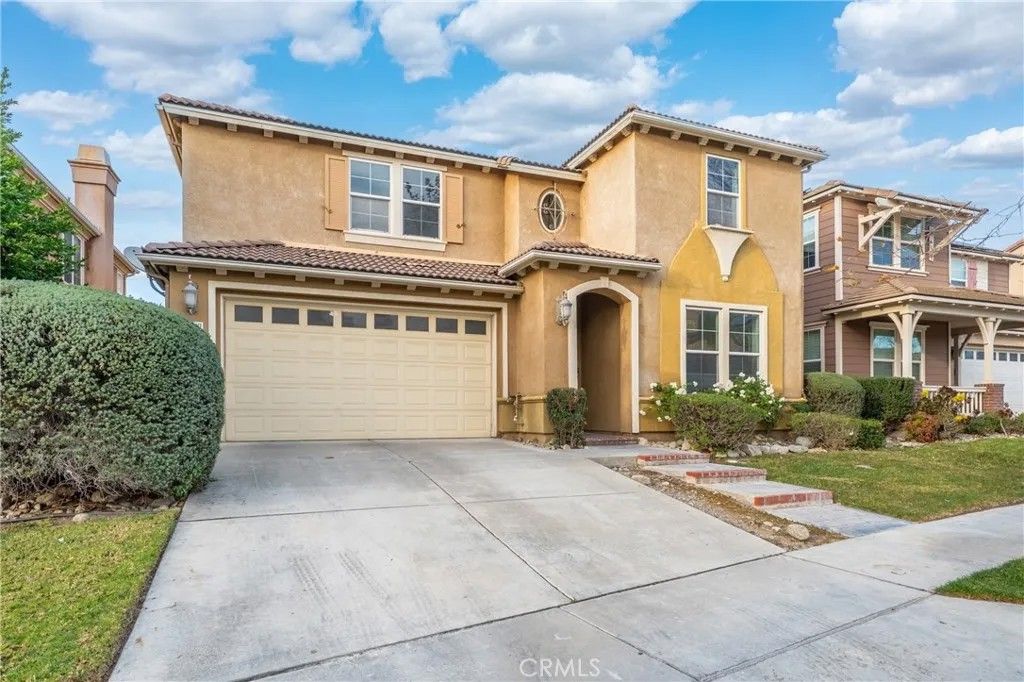 Photo of 15860 Nuaimi Ln, Fontana, CA 92336 (MLS # WS26020678)