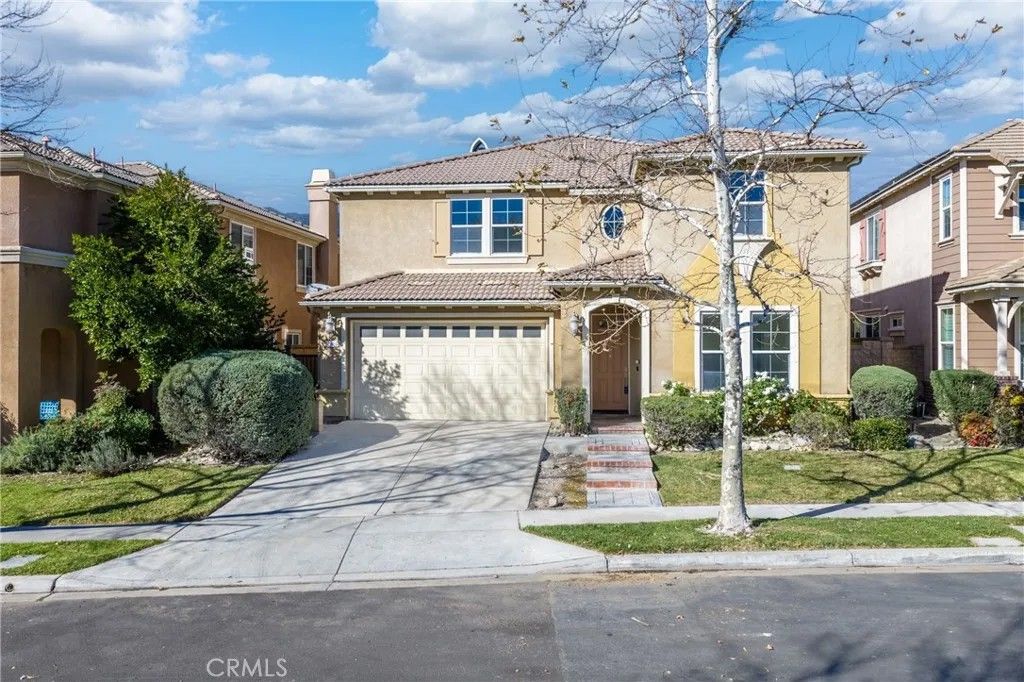 Photo of 15860 Nuaimi Ln, Fontana, CA 92336 (MLS # WS26020678)