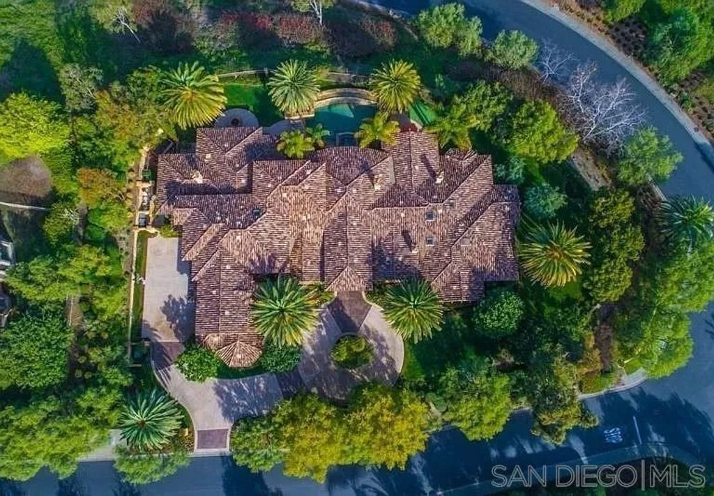 Photo of 4690 Rancho Del Mar Trl, San Diego, CA 92130 (MLS # 260005452)