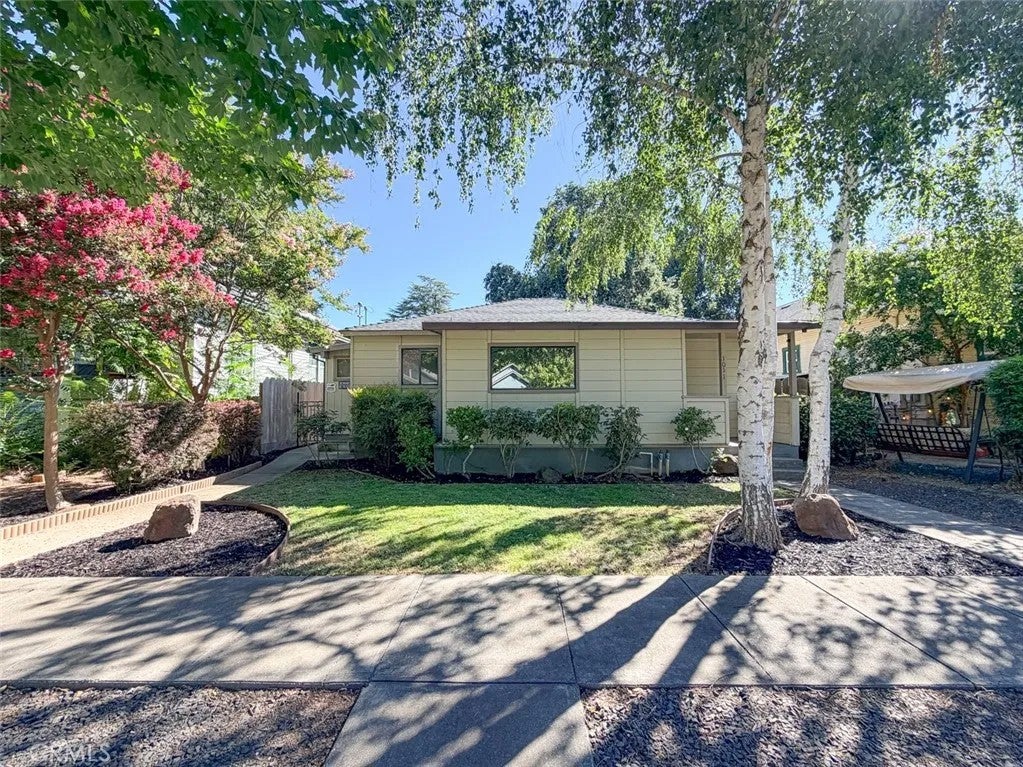 Photo of 1011 Normal Avenue, Chico, CA 95928 (MLS # SN26162216)