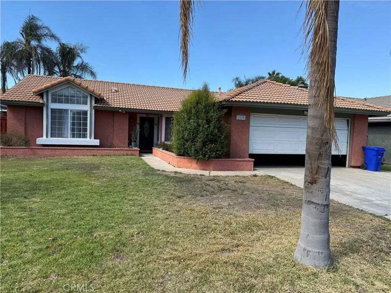 2420 W Sunrise Drive