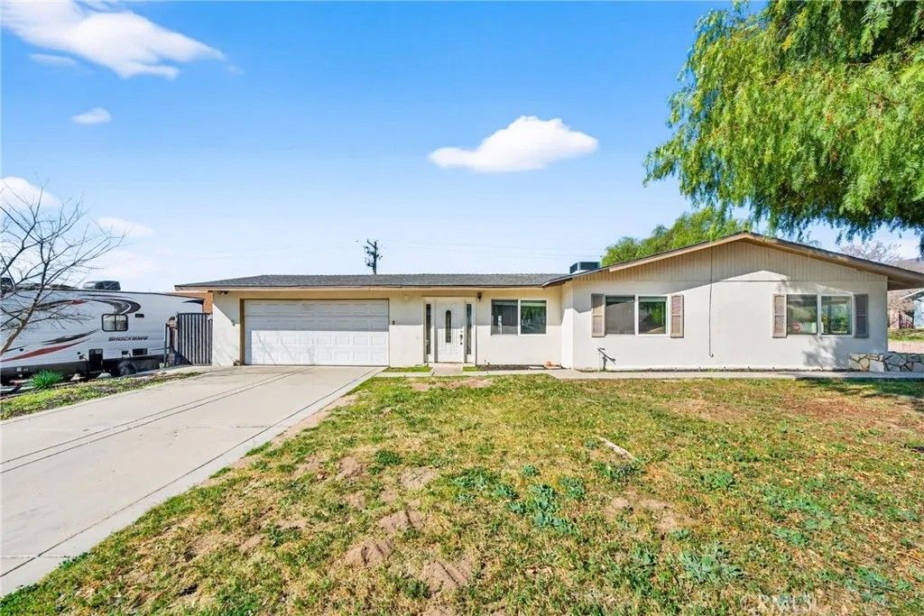 Photo of 1105 E 42nd St, San Bernardino, CA 92404 (MLS # OC26019358)