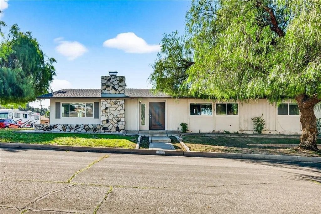 Photo of 1105 E 42nd St, San Bernardino, CA 92404 (MLS # OC26019358)