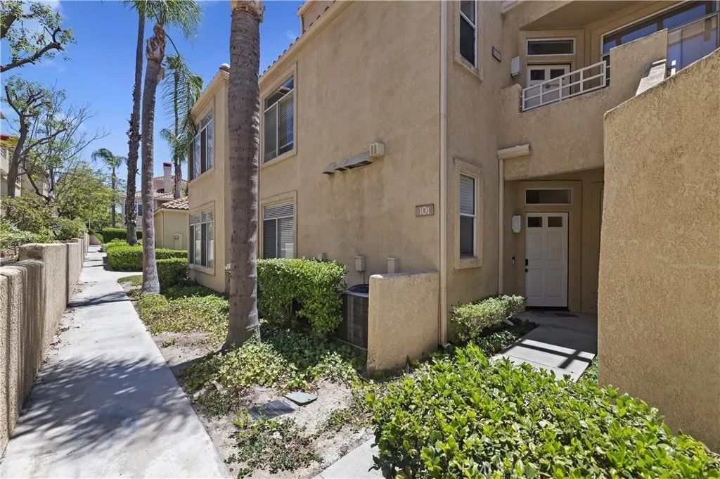 Photo of 1151 Veramar Court #101, Corona, CA 92882 (MLS # IV26053253)