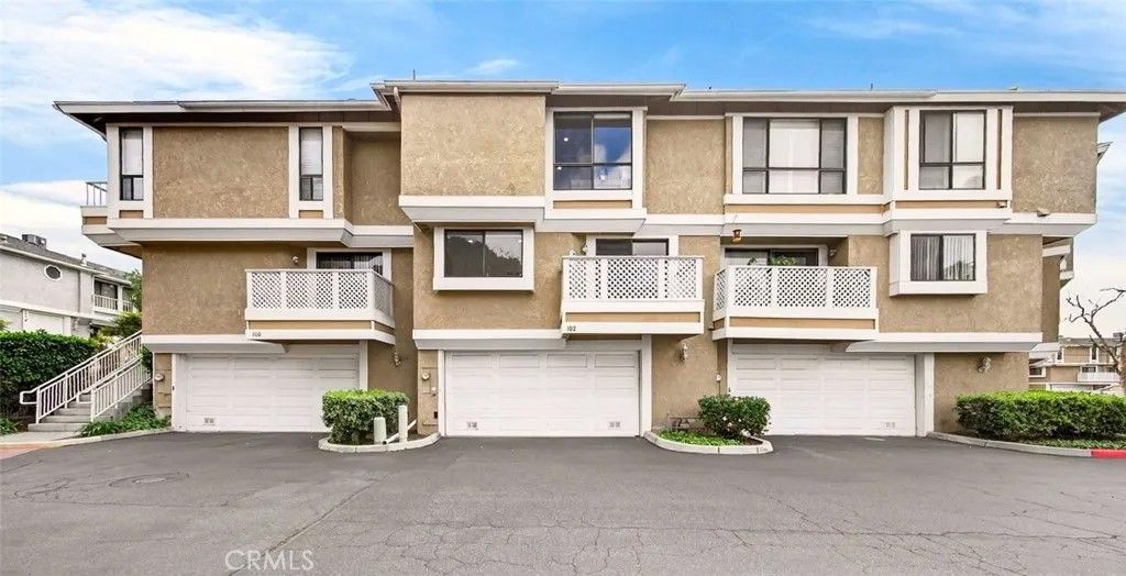 Photo of 102 S Seneca Cir #CI2, Anaheim, CA 92805 (MLS # PW26046053)