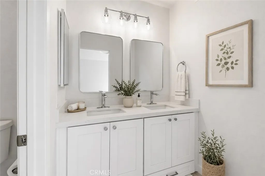 2609 W Cameron Court 224