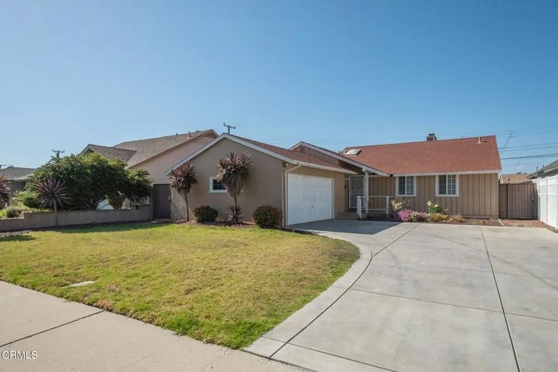 1109 Douglas Avenue