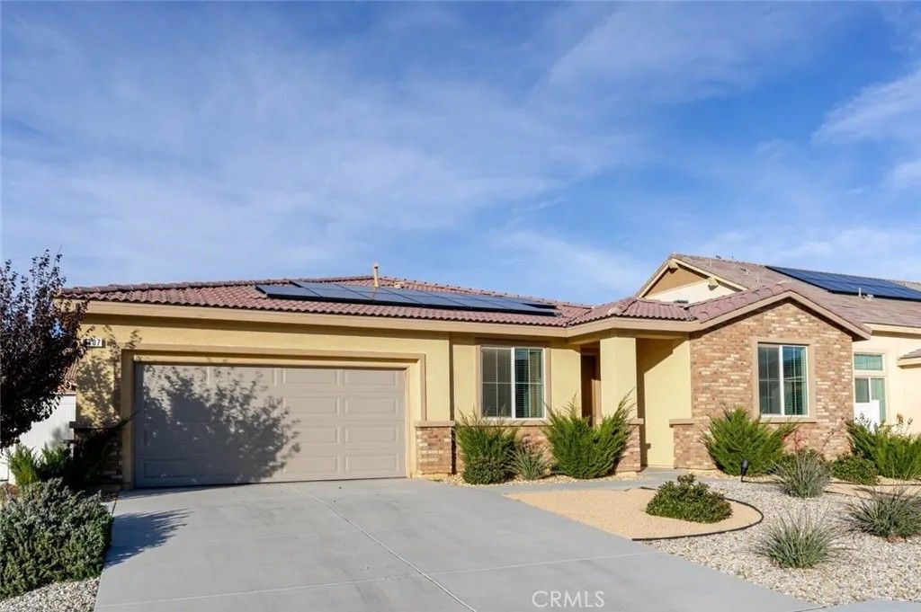 Photo of 2107 Helconia Court, Palmdale, CA 93551 (MLS # GD25271045)
