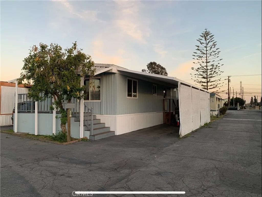 Photo of 435 E Gardena Blvd Spc 10 Blvd #10, Gardena, CA 90248 (MLS # SB26047614)