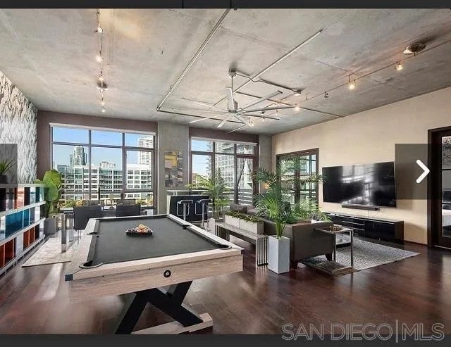 527 10Th Ave 605