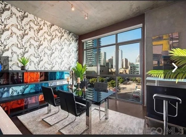 527 10Th Ave 605