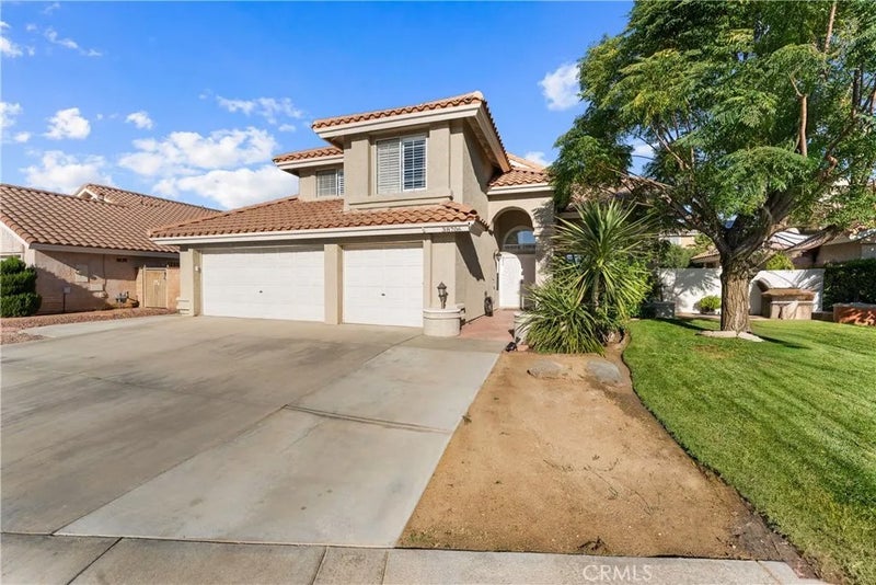 38706 La Mancha Court