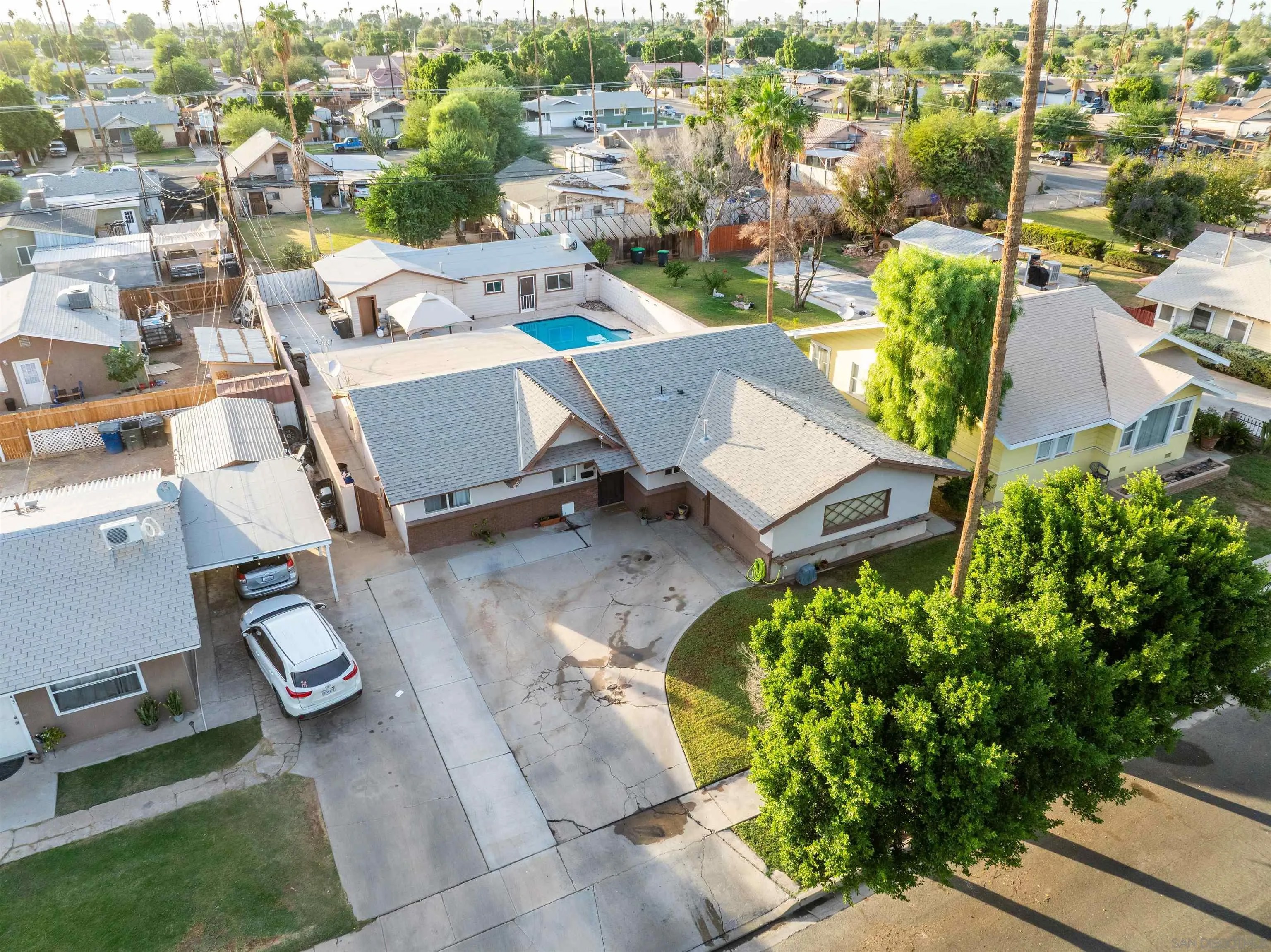 651 Maple