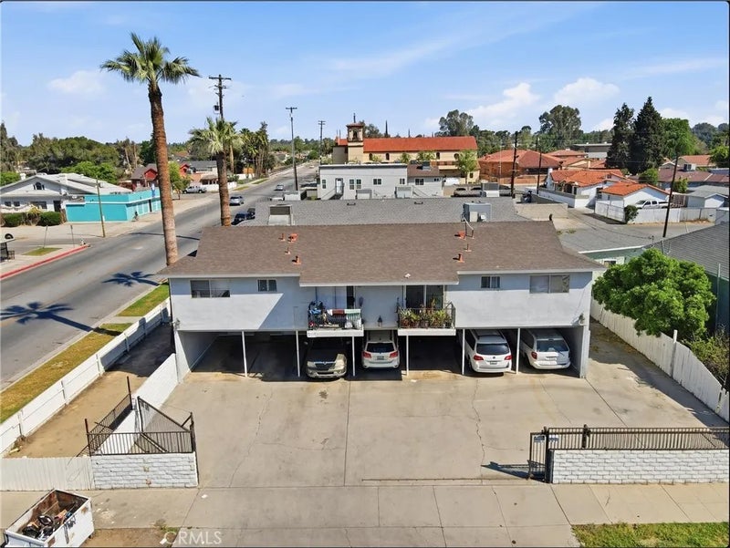 1401 Baker