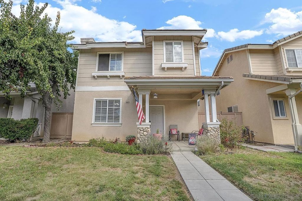 Photo of 1411 E Santa Rita E, Chula Vista, CA 91913 (MLS # 250041371)