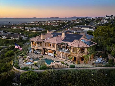 25 San Mateo Way Corona Del Mar CA 92625