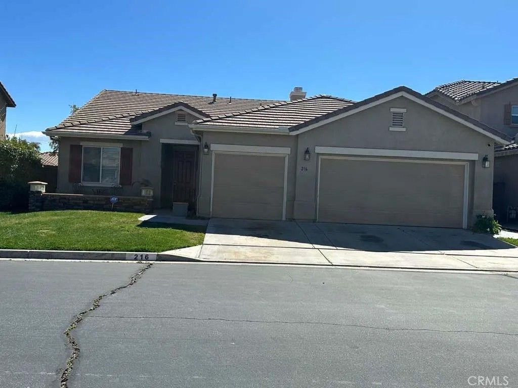 Photo of 216 La Amistad Way, Hemet, CA 92545 (MLS # PW26047720)