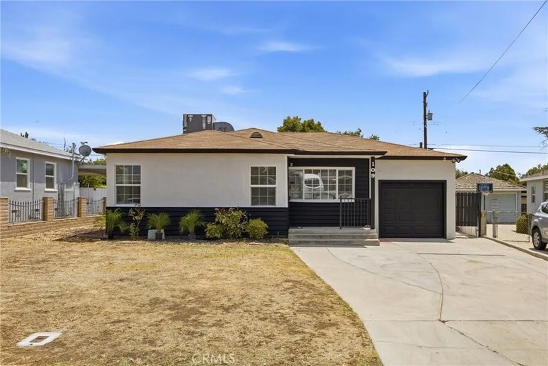 109 La Mesa