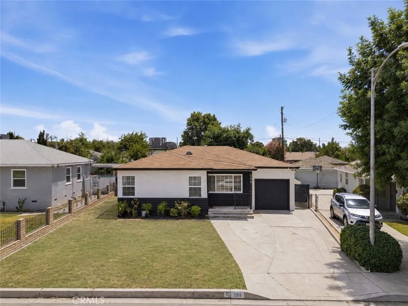 109 La Mesa