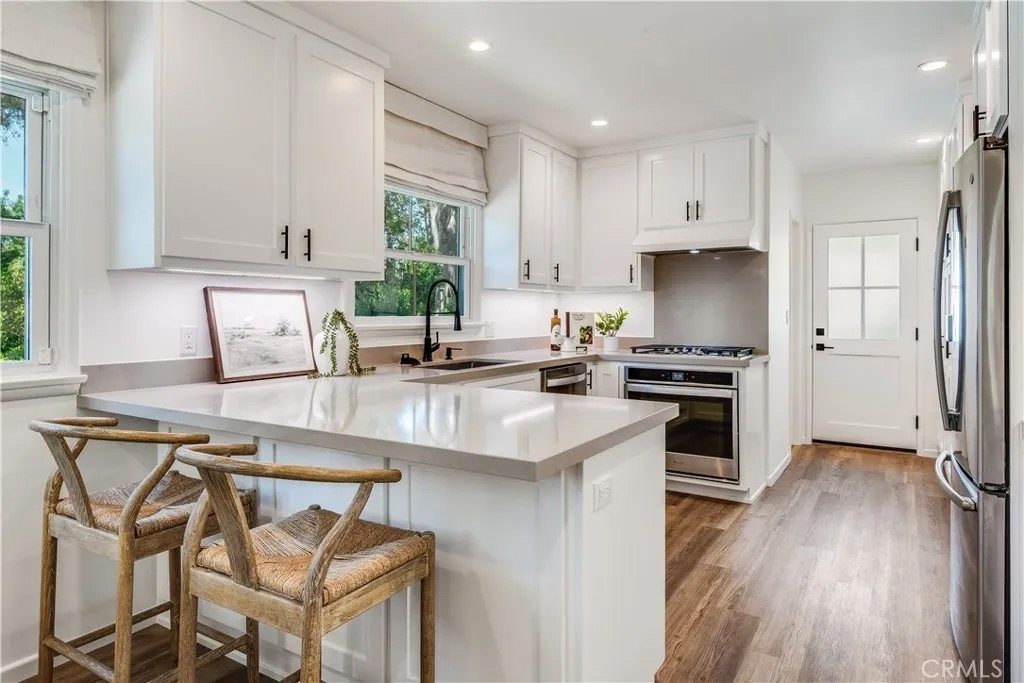 3308 Palos Verdes Drive North