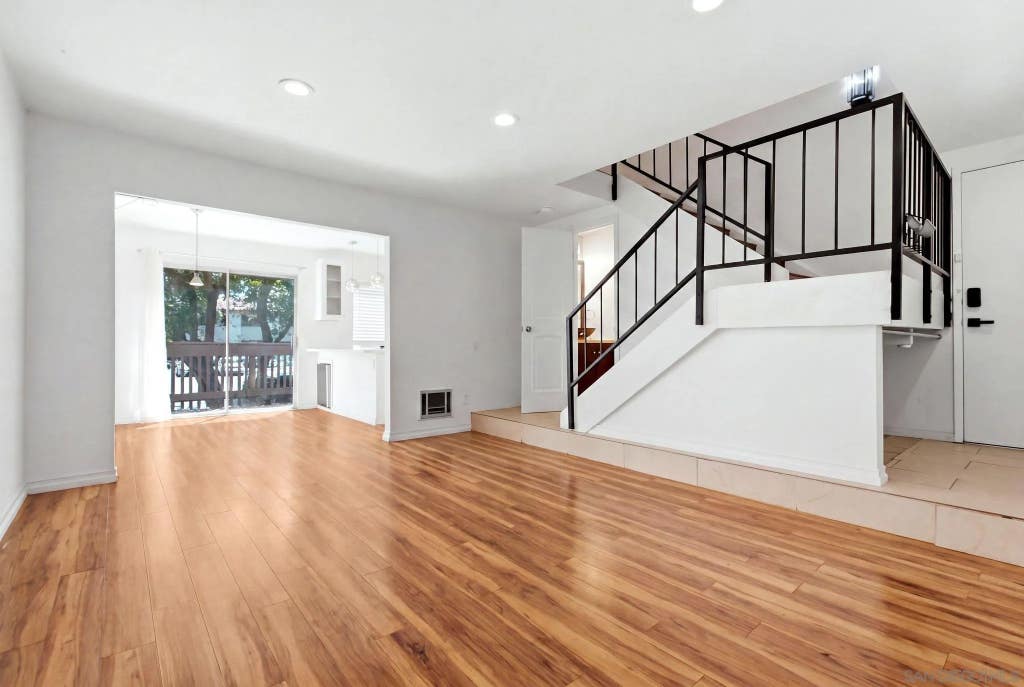 Photo of 7940 Mission Center Ct #H, San Diego, CA 92108 (MLS # 260019629)