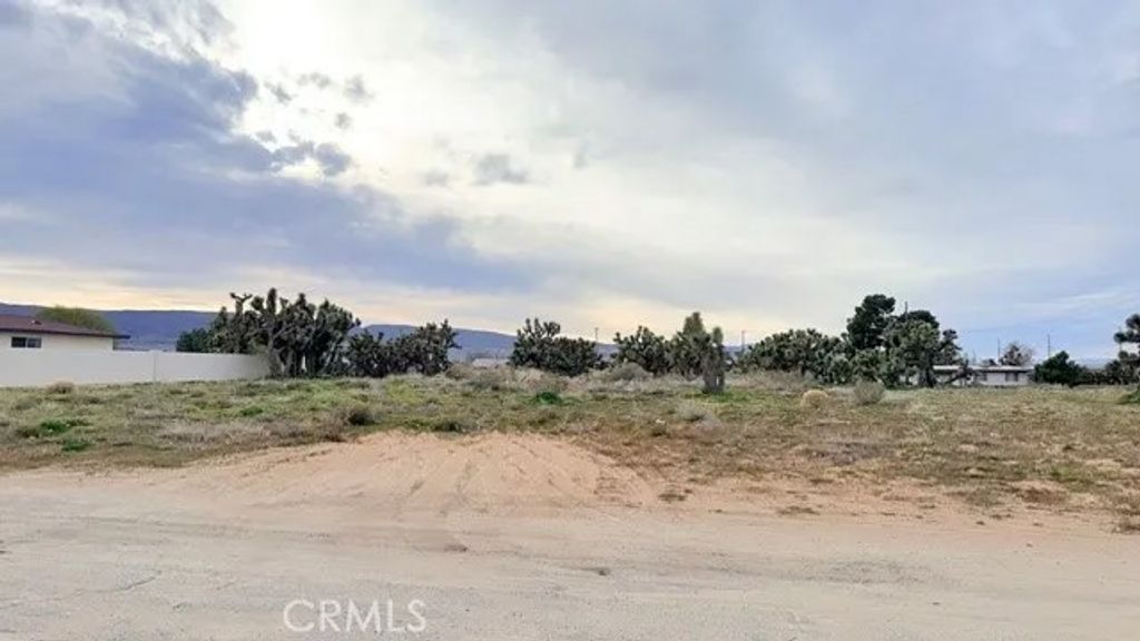 Photo of 51 W VIC Ave 51st STW AVE K-2, Quartz Hill, CA 93536 (MLS # SR26028741)