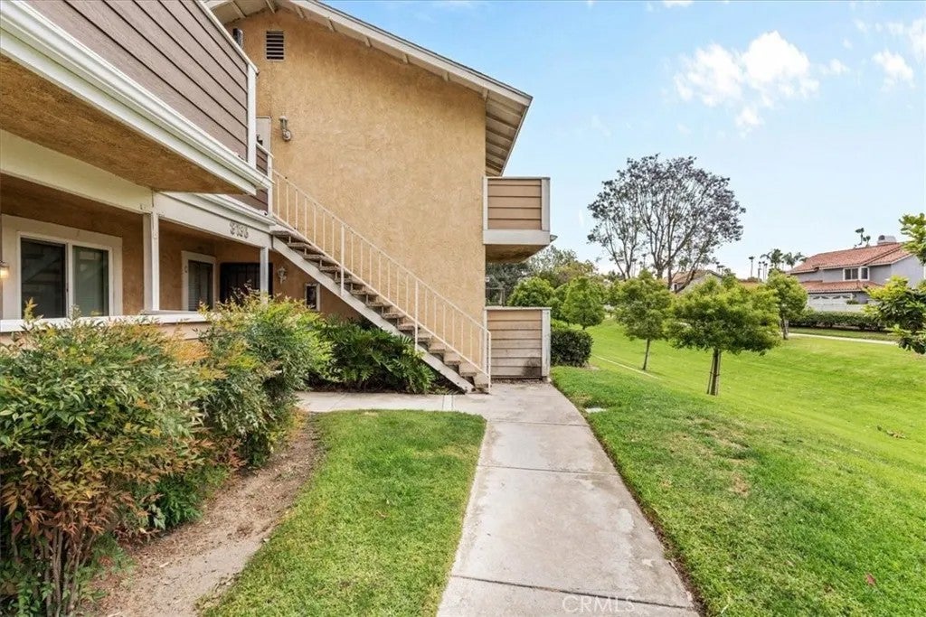3736 Oak Creek D
