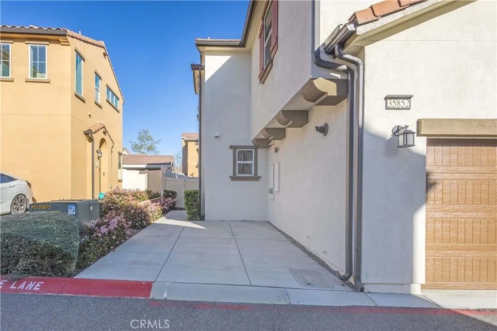 Photo of 35852 Neala Ln, Murrieta, CA 92562 (MLS # SW26044471)