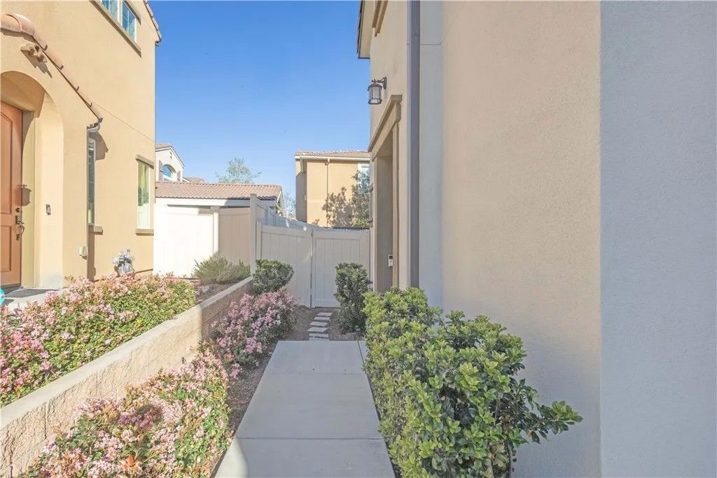 Photo of 35852 Neala Ln, Murrieta, CA 92562 (MLS # SW26044471)