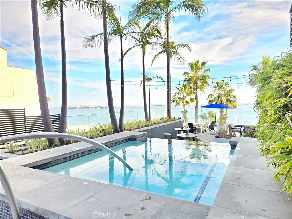 Photo of 25 15th Pl, Long Beach, CA 90802 (MLS # PW26061744)