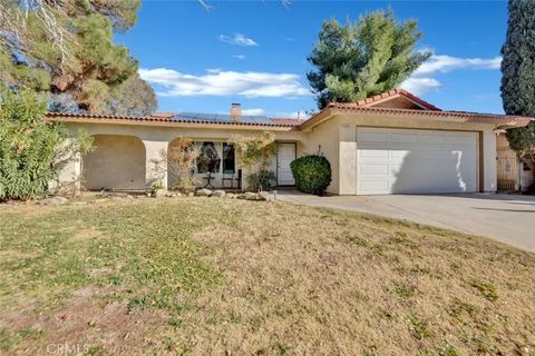 Photo of 43646 Rembrandt Street, Lancaster, CA 93535 (MLS # BB26010497)