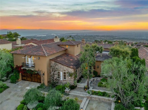 Photo of 31 Overlook DR, Newport Coast, CA 92657 (MLS # NP26129764)