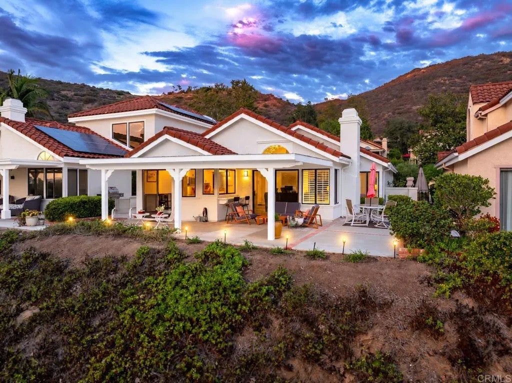 Photo of 29114 Laurel Valley Drive, Vista, CA 92084 (MLS # NDP2608483)