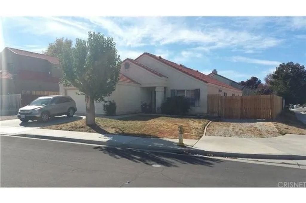 Photo of 37333 Scranton Court, Palmdale, CA 93552 (MLS # SR26061503)