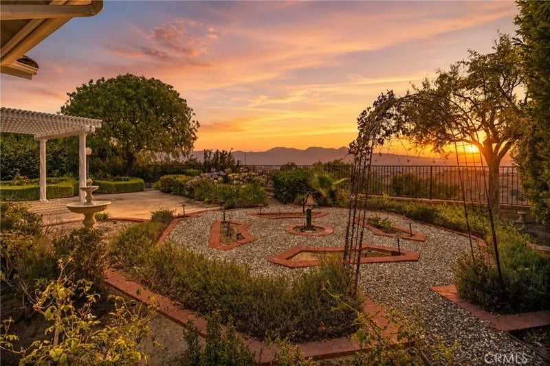 15971 Ranch House Rd