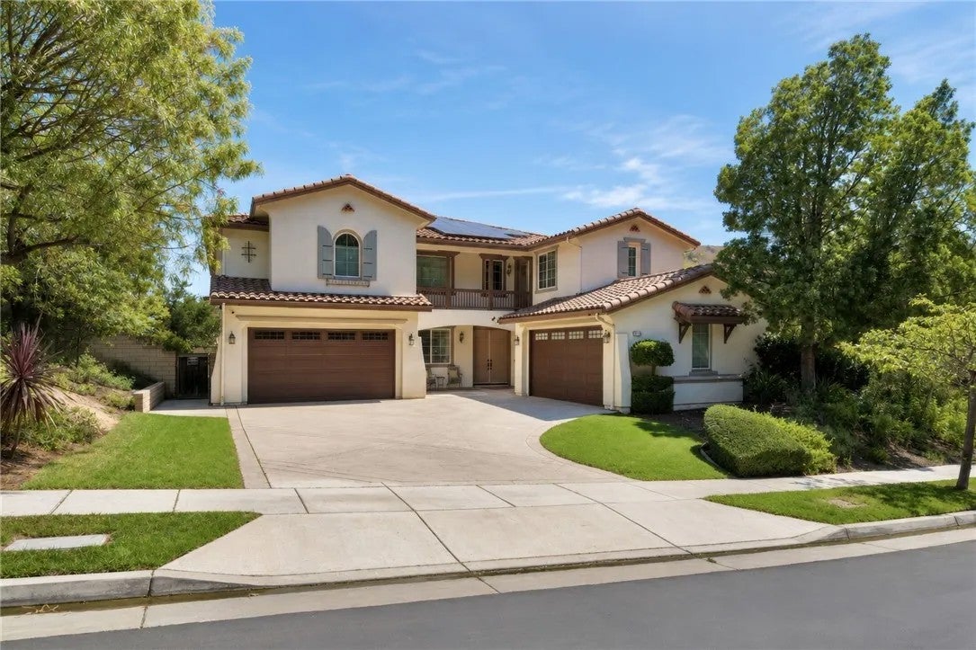 3715 Elderberry