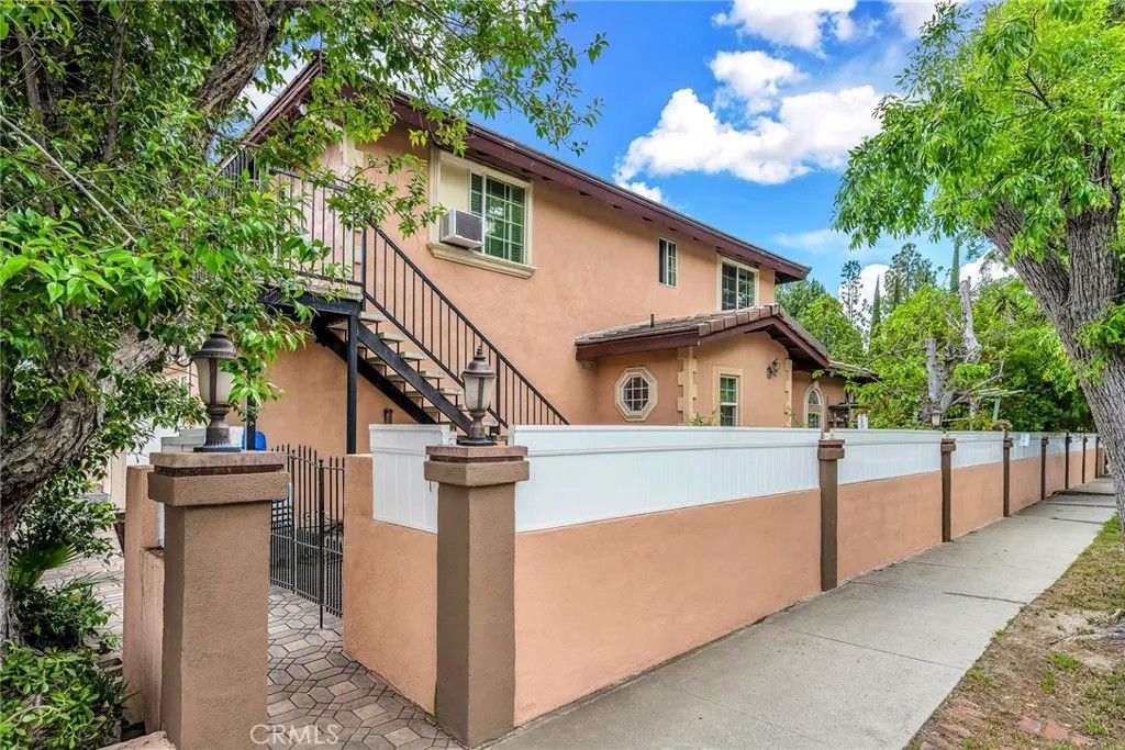 Photo of 8331 Joan Lane, West Hills, CA 91304 (MLS # SR26076992)