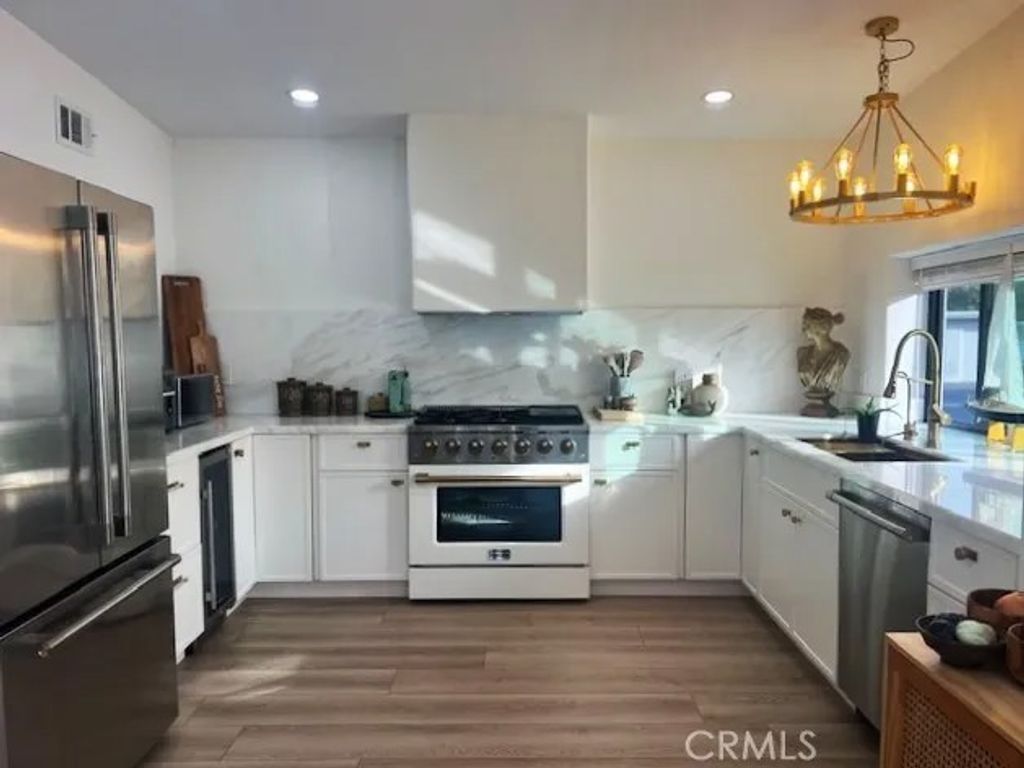 Photo of 100 Yorktown, Newport Beach, CA 92660 (MLS # NP26019007)