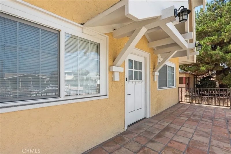 2640 Roseview