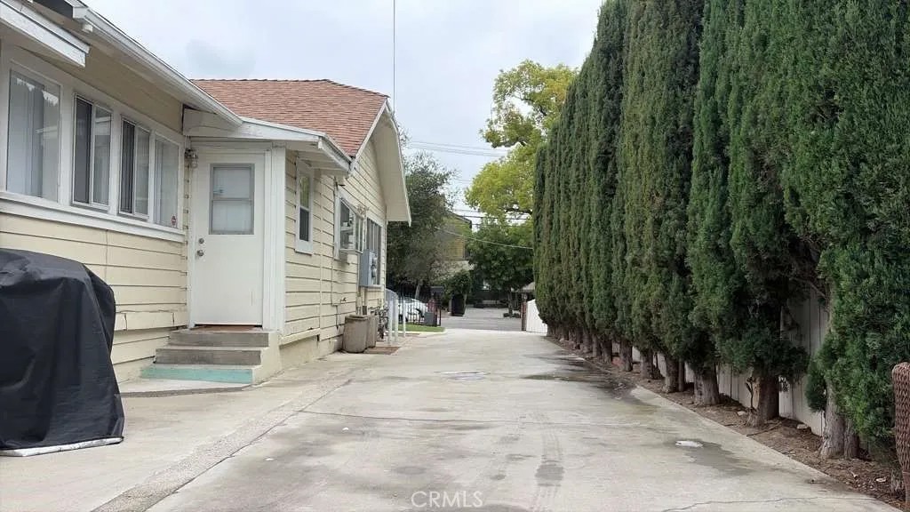 67 N Oak