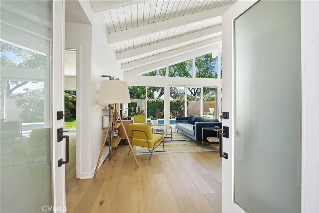 Photo of 1017 Ashford Court, Westlake Village, CA 91361 (MLS # SR26077025)