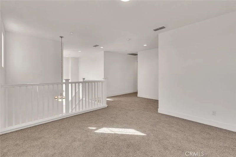 3951 Mitchell