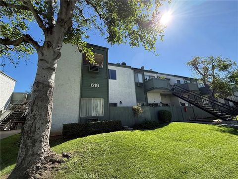 Photo of 619 N Bristol St #23, Santa Ana, CA 92703 (MLS # OC26069551)