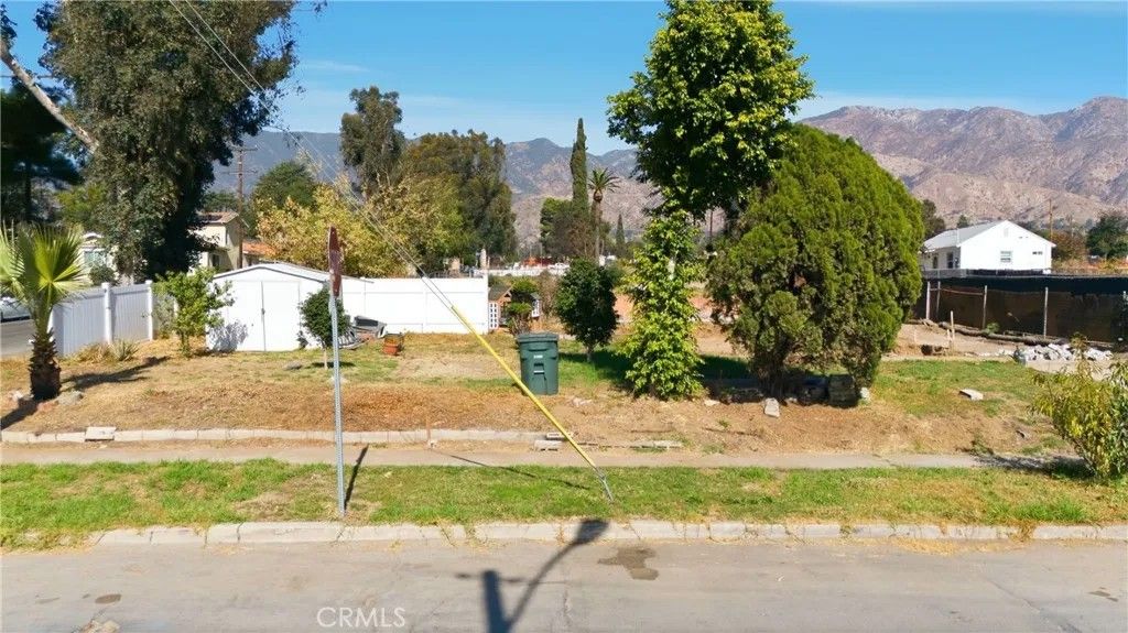 Photo of 151 W Mariposa St, Altadena, CA 91001 (MLS # DW25253976)