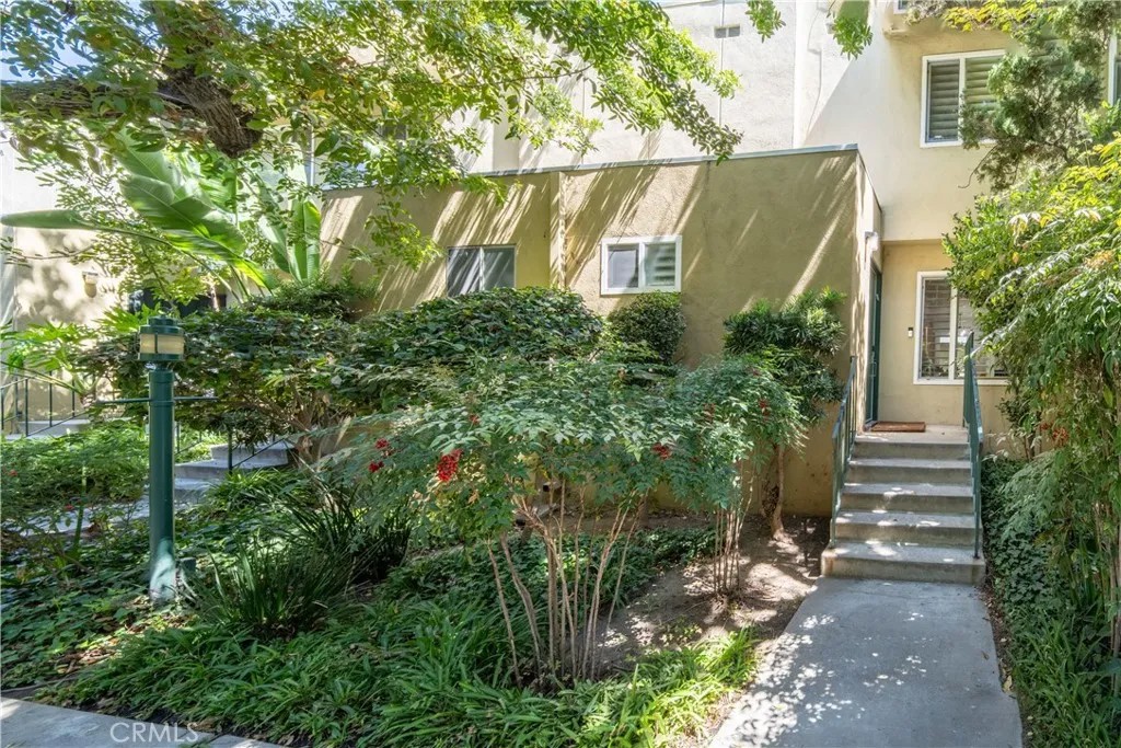 11138 Aqua Vista 17