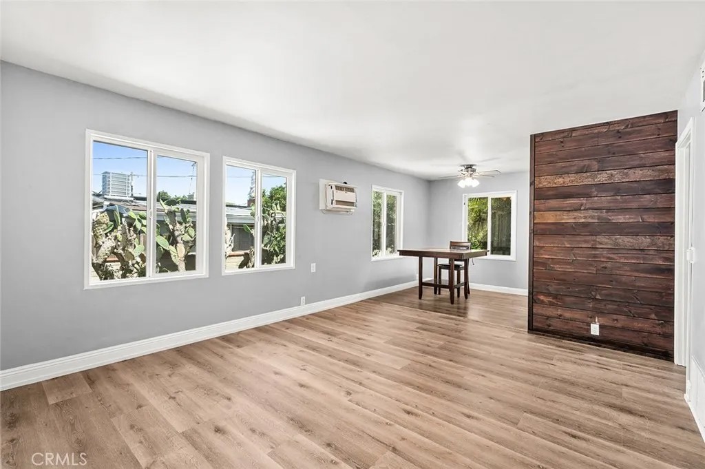 946 Orchard