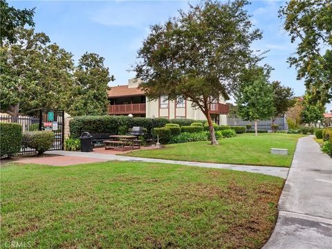 Tiny photo for 1030 W Macarthur Blvd #93, Santa Ana, CA 92707 (MLS # OC25232856)