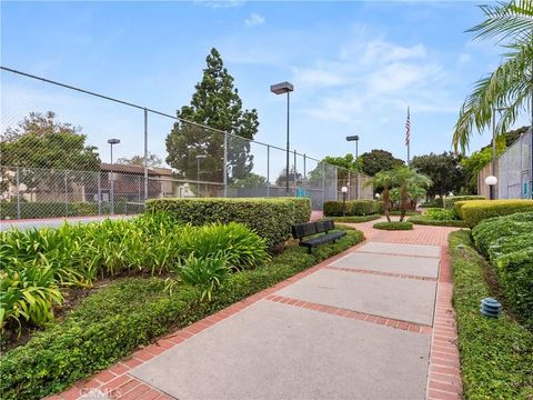 Tiny photo for 1030 W Macarthur Blvd #93, Santa Ana, CA 92707 (MLS # OC25232856)